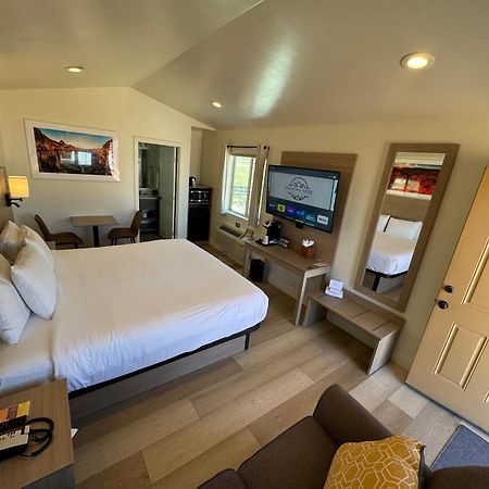 Mountain Ridge Cabins & Lodging Between Bryce And Zion National Park Hatch Exterior foto